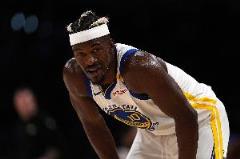 巴特勒：季后賽中的吉米，為贏球敢豁命！