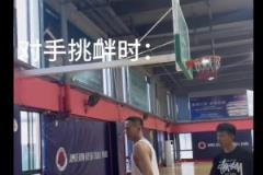 當(dāng)年科比被球砸不眨眼，如果換做是這招呢？