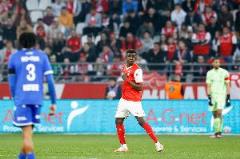 曼聯(lián)與利物浦有意簽下蘭斯19歲中場科內，風格類似巴萊巴