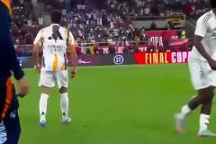 紅牌取消！官方：貝林紅牌取消，呂迪格禁賽6場，巴斯克斯2場！