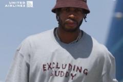 希爾德今日穿“希爾德除外”T恤引熱議