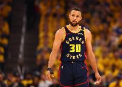 次節(jié)爆發(fā)！庫(kù)里半場(chǎng)三分11+6助 首節(jié)球隊(duì)掛零