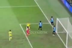 利雅得勝利球迷：C羅最后時刻在干嘛？