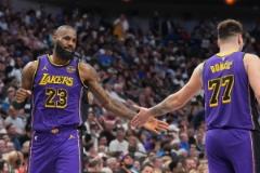 王猛：詹姆斯40歲了，這支湖人永遠(yuǎn)都不在爭冠行列