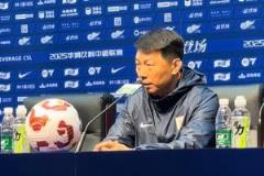 崔康熙因血壓?jiǎn)栴}缺席賽后發(fā)布會(huì)，泰山領(lǐng)隊(duì)回應(yīng)