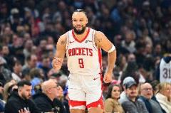 狄龍分享當(dāng)和事佬經(jīng)歷：展現(xiàn)全新自我，風(fēng)格更沉穩(wěn)