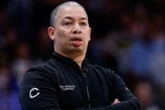 盧談巴圖姆下半場(chǎng)首發(fā)：24小時(shí)內(nèi)研究不同輪換方案