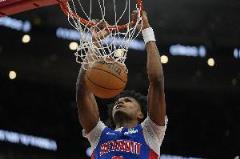 奧薩爾高效輸出：7投5中砍下17分6籃板2助攻2封蓋