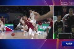 陳盈駿犯規(guī)被吹違體！迪亞洛落地嚴(yán)重崴腳受傷，直接返回更衣室！