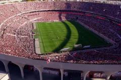 爆滿！河床主場(chǎng)無(wú)與倫比的狂熱氛圍