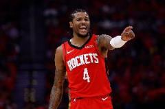 杰倫-格林11投12分5板3助1帽正負(fù)值+20全場(chǎng)最高