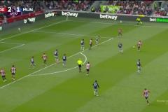 曼聯(lián)再次丟球！沙德后點頭球入網(wǎng)梅開二度，曼聯(lián)1-3落后小蜜蜂