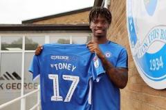 伊萬(wàn)-托尼：從英甲到亞冠的輝煌旅程