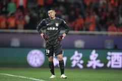 魯媒：王大雷缺席今日山東泰山賽前適應(yīng)場地訓(xùn)練 本場輪休