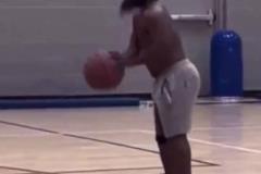 有點(diǎn)貼切！今天的哈登be like