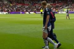 德里赫特傷退 馬奎爾替補(bǔ)登場