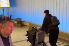 去沖擊夢想吧！楊瀚森已經(jīng)平安落地洛杉磯