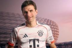 拜仁新賽季客場(chǎng)球衣亮相：致敬安聯(lián)球場(chǎng)，穆勒主場(chǎng)告別戰(zhàn)首秀