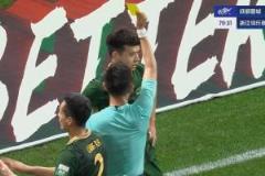 沖突升級！費利佩上搶犯規(guī)引爭議，劉浩帆不滿發(fā)生沖突遭黃牌