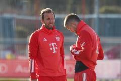 戴爾13年職業(yè)生涯首次奪正式比賽冠軍