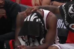 勇自媒今日毛巾蓋頭與G6手指比7，計劃趕不上變化