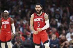 范弗里特賽季數(shù)據(jù)亮眼 隊(duì)內(nèi)最高薪球員14.1分3.7板5.6助1.6斷命中率僅37.8%