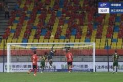 楊明洋遠(yuǎn)射折射破門 城1-0領(lǐng)先