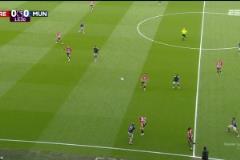 【集錦】英超-近6輪4負！曼聯(lián)3-4布倫特福德 加納喬傳射芒特破門