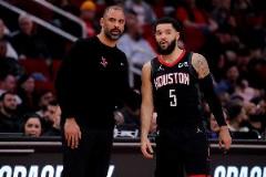 烏度卡稱贊范弗里特是成長過程的重要部分，高度認(rèn)可其表現(xiàn)