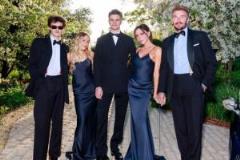 太陽(yáng)報(bào)：布魯克林未出席50歲生日宴，貝克漢姆心碎