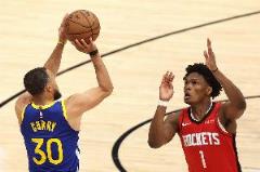 庫里：阿門-湯普森斗志昂揚，整個系列賽都是如此，他喜歡挑戰(zhàn)