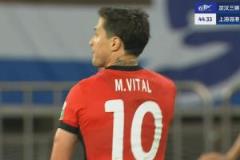 維塔爾首秀破門！海港2-0領(lǐng)先三鎮(zhèn)