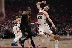 申京23中9+3失誤5犯：數(shù)據(jù)背后的真實(shí)表現(xiàn)