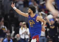 穆雷上半場高效輸出，10投5中貢獻(xiàn)14分4板3助1斷