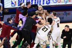 老喬丹今日上場0秒完成1次隔人鎖喉“犯規(guī)”