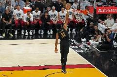 賈勒特-阿倫：季后賽是身體對抗的戰(zhàn)場，我們尚未突破臨界點