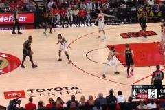 狄龍踩踏庫里致其掉鞋并被拱出界外