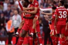 科納特送別阿諾德：愿你一切順利，我的兄弟，上帝保佑你