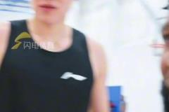 比爾西蒙斯：湖人可用到期合同+首輪換到恩比德，76人受夠他了