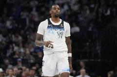 里德半場表現(xiàn)一般 威腳影響發(fā)揮