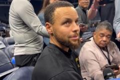 庫里：受傷前感覺很好，完全沒預(yù)兆，以為處理一下就能回來