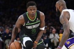 詹姆斯：我們調(diào)整了對愛德華茲的防守策略，他強(qiáng)壯、運(yùn)球好，能擺脫包夾