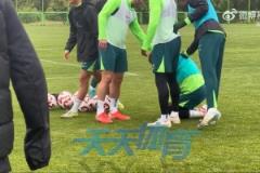 斯帕吉奇參與國安合練，搶圈被球砸臉引關(guān)注