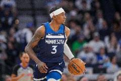 麥克丹尼爾斯上半場高效表現(xiàn)，6投4中貢獻10分3蓋帽正負值+17