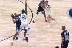 追夢(mèng)惡犯重返替補(bǔ) 標(biāo)靶中心怒喊：垃圾追夢(mèng)！