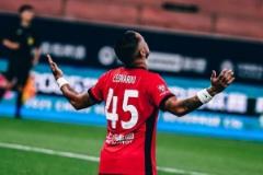 萊昂納多感謝上帝：在主場取得精彩三分