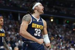 小波特盛贊戈登：他身邊有天使守護(hù)，感到無(wú)比驕傲與喜悅