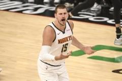 約基奇首節(jié)表現(xiàn)低迷 只得5分遭2次犯規(guī)