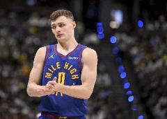 布勞恩43分鐘8分7板2蓋帽，亞歷山大22中7遭限制