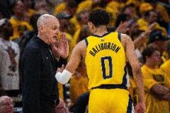 卡萊爾：球員準(zhǔn)備不足，我需要讓哈利伯頓更好